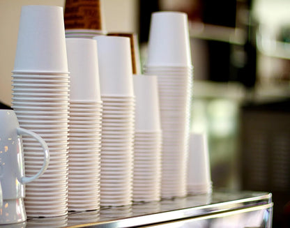 7 Oz, Gobelets en Carton ,Écologique et Jetables,Résistant à la Chaleur,pour la Boisson Froide et Chaude en Carton de Qualité,Ideal pour Café,Thé,Anniversaire,etc -200